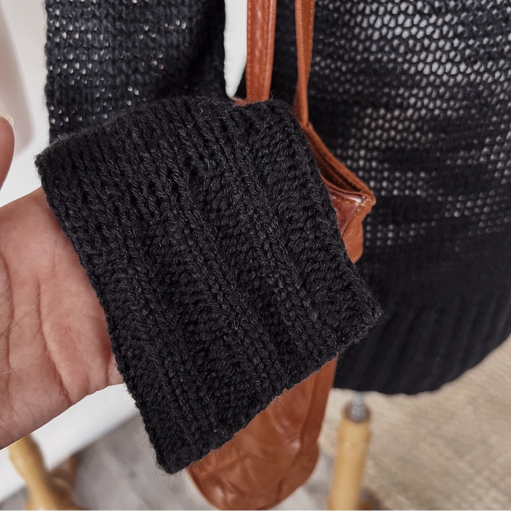 RELAXED FIT BLACK TURTLENECK KNIT SWEATER TOP - Picture 5 of 10